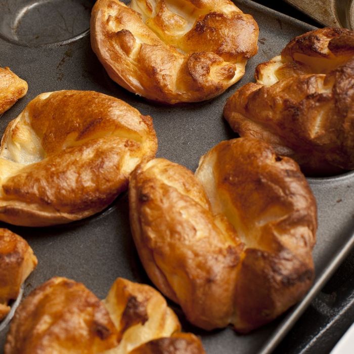 Yorkshire pudding tin for Aga range cookers